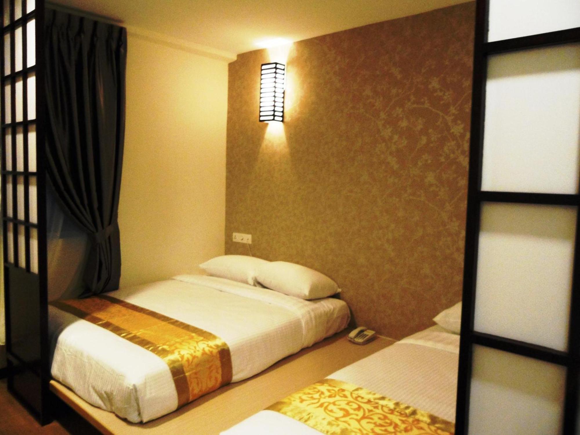 Eight Days Boutique Hotel - Mount Austin Johor Bahru Eksteriør bilde