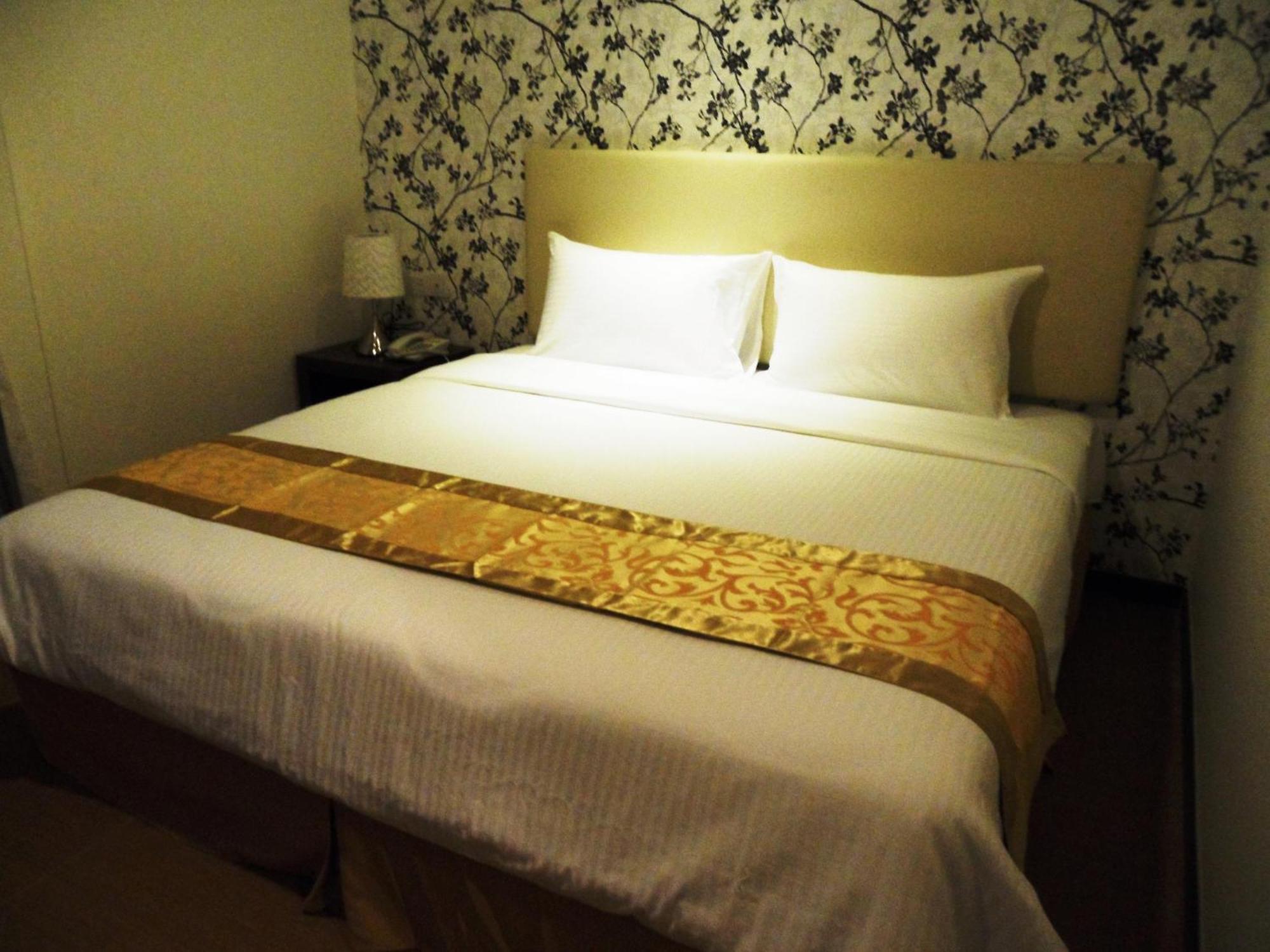 Eight Days Boutique Hotel - Mount Austin Johor Bahru Eksteriør bilde