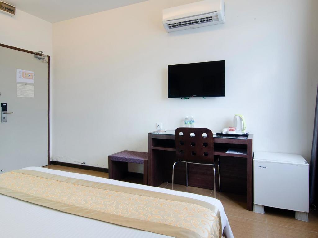 Eight Days Boutique Hotel - Mount Austin Johor Bahru Eksteriør bilde