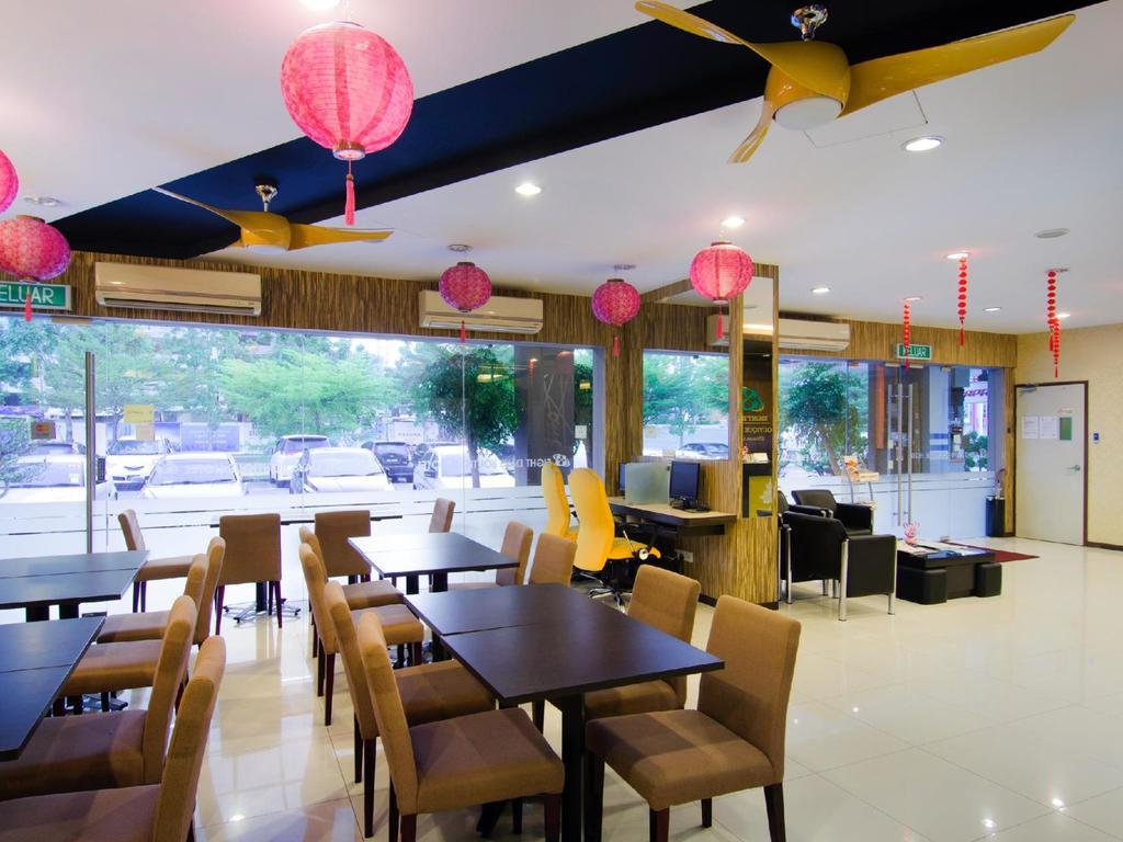 Eight Days Boutique Hotel - Mount Austin Johor Bahru Eksteriør bilde
